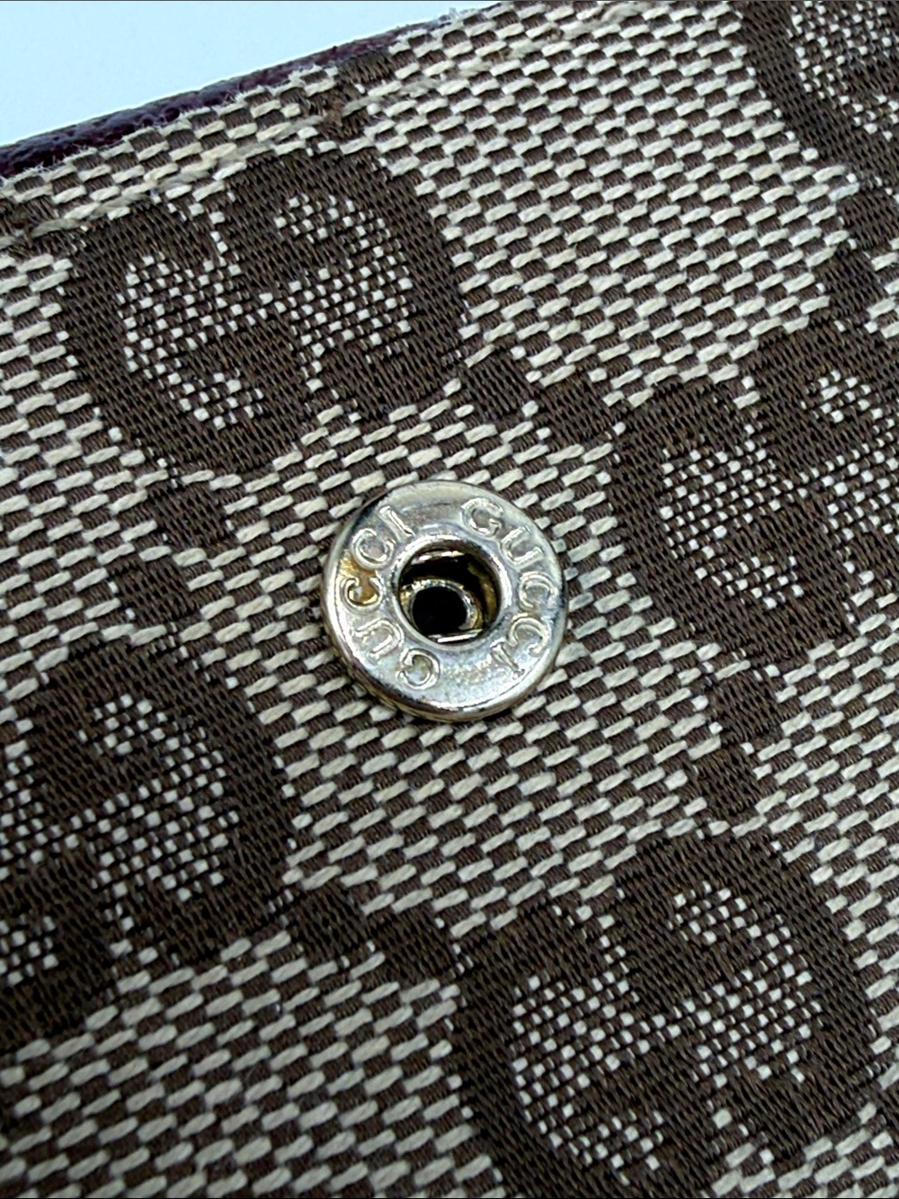 Gucci Beige Monogram Canvas Small Compact Wallet with Leather Trim Bi-Color - Picture 10 of 15